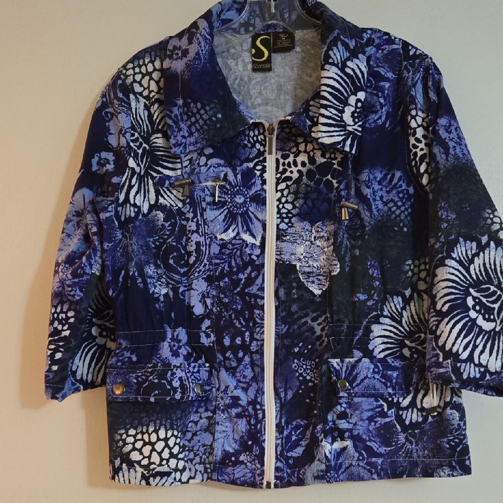 Sportelle Blue and White Floral Jacket